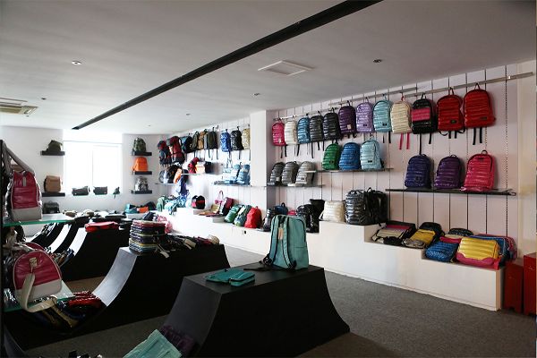 show room-3(001).jpg